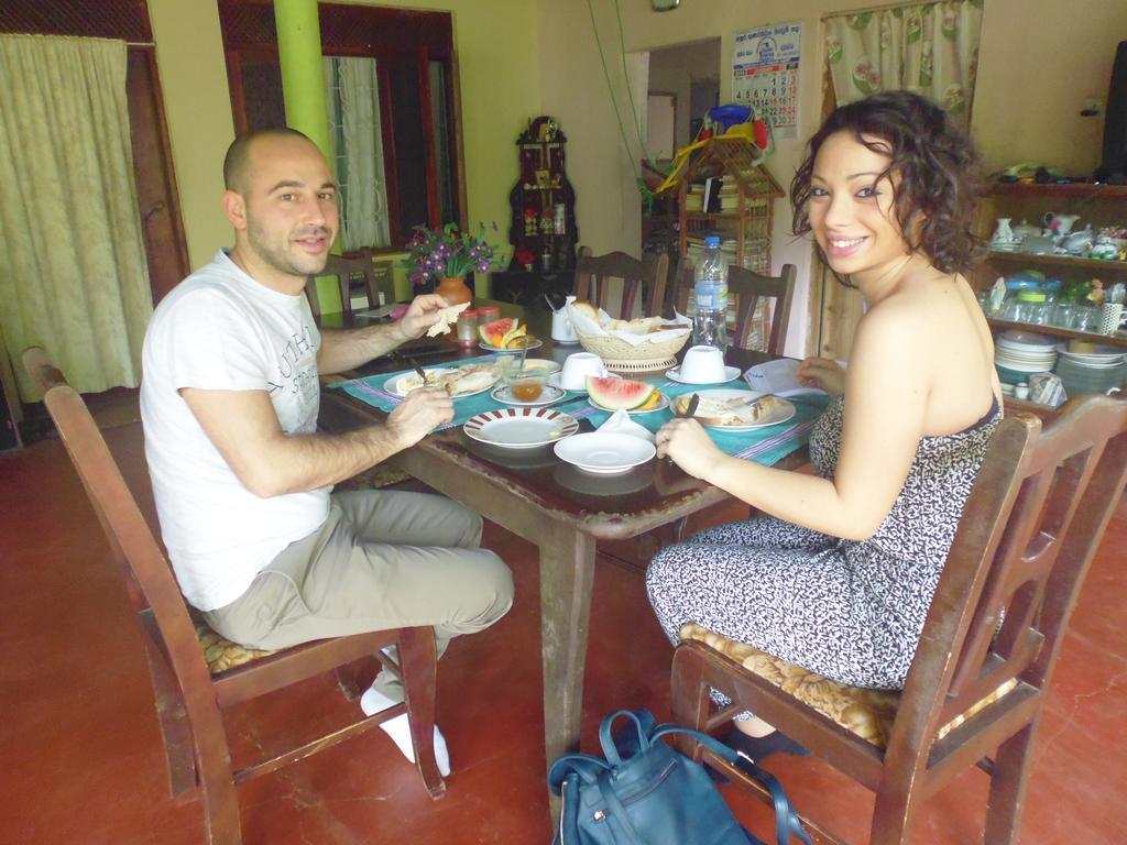The Nilmini Lodge Sigiriya Luaran gambar