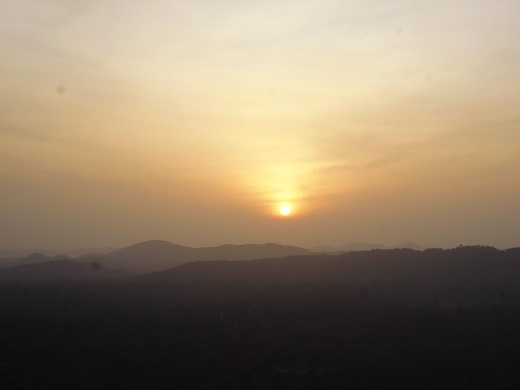 The Nilmini Lodge Sigiriya Luaran gambar