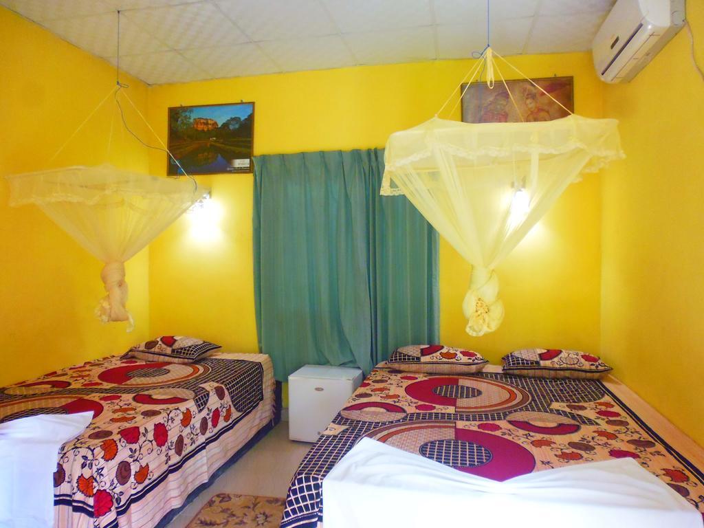 The Nilmini Lodge Sigiriya Luaran gambar