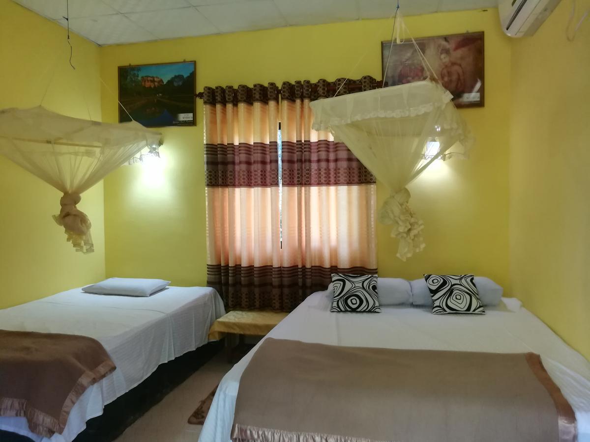 The Nilmini Lodge Sigiriya Luaran gambar